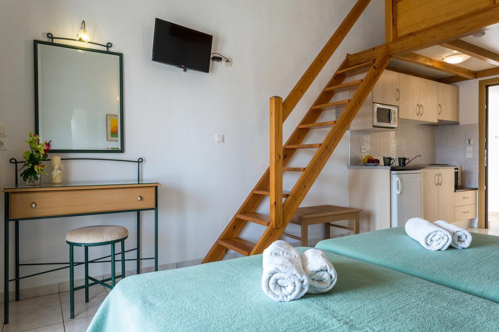 Ritsa Studios Skiathos by Eksteriør billede