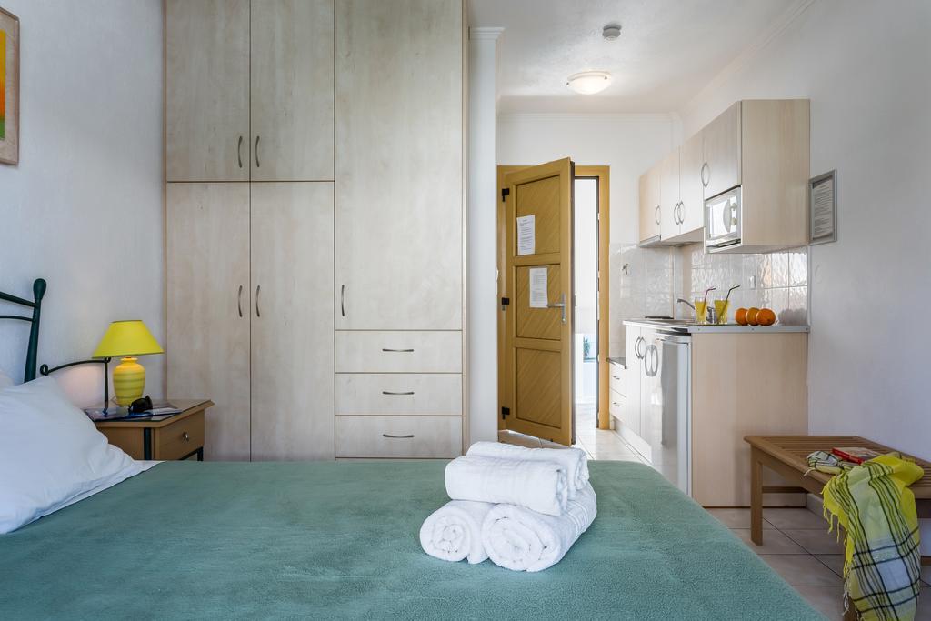 Ritsa Studios Skiathos by Eksteriør billede
