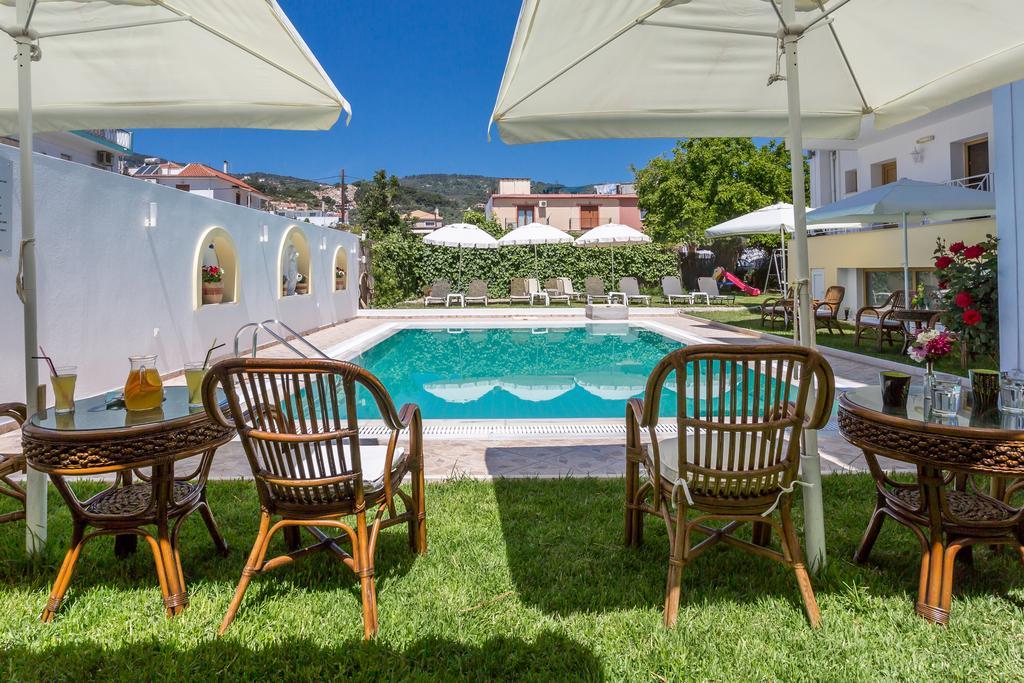 Ritsa Studios Skiathos by Eksteriør billede
